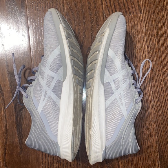 ASICS Gray Running Shoes - Picture 9 of 11